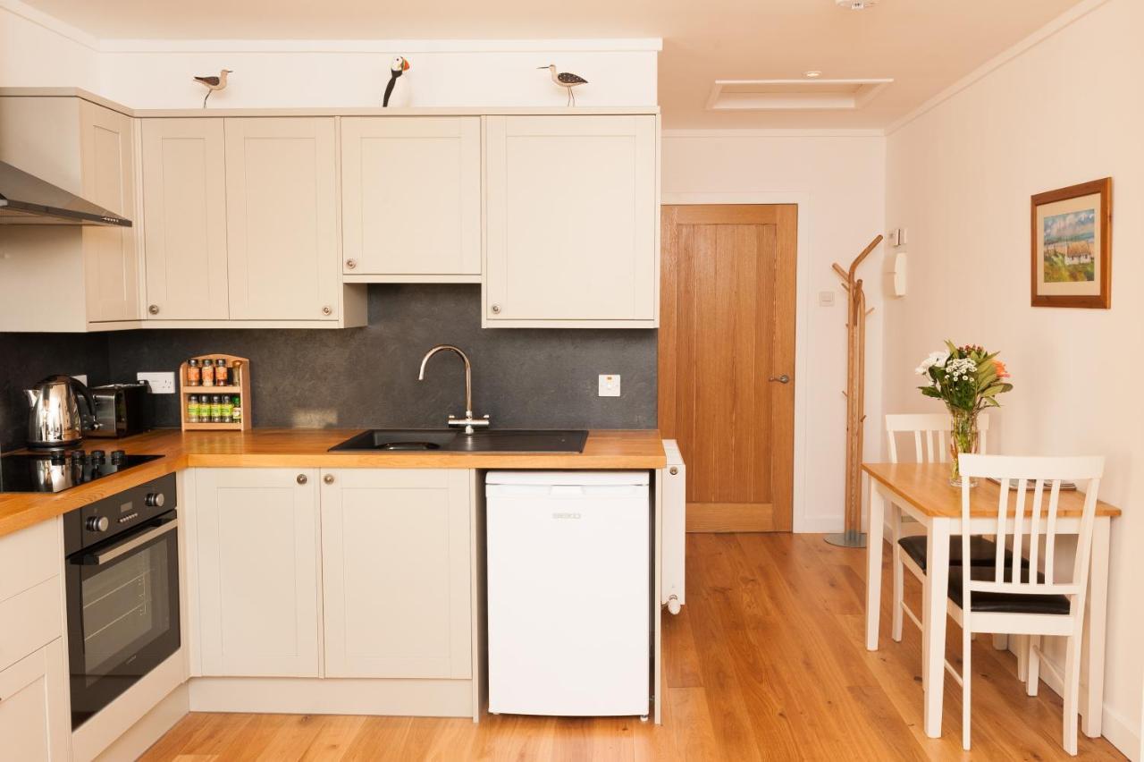 An Cala Beag Self Catering Apartment On The Waternish Peninsula Hallin Eksteriør billede