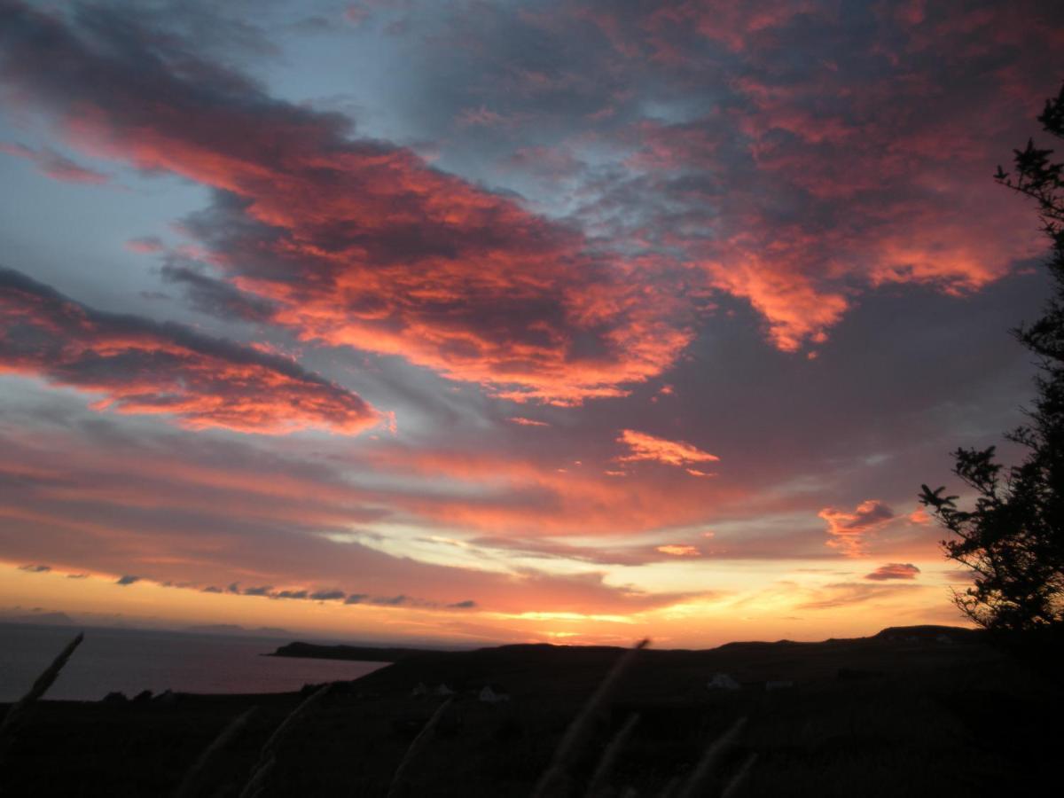 An Cala Beag Self Catering Apartment On The Waternish Peninsula Hallin Eksteriør billede